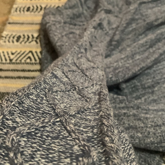 Cardigan - Picture 3 of 5